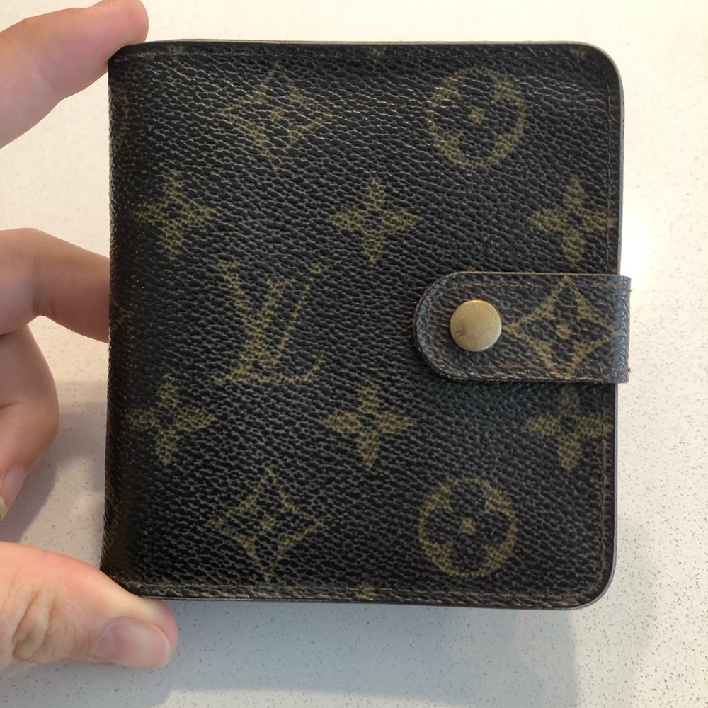 Louis Vuitton Monogram Compact Zip Wallet